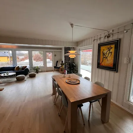 Hus Med Hage Pa - 10 Min Fra Oslo *